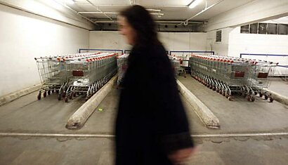 Пенсионерка из французского города Рубе оказалась запертой в супермаркете