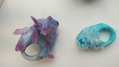 Потрясающие кольца из кристаллов, которые можно вырастить дома