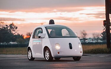 Автомобили Google проходят 5 млн километров в день в виртуальной среде