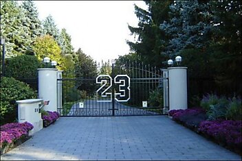 Дом баскетболиста Майкла Джордана выставлен на продажу