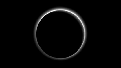 Больше снимков Плутона, детальных и завораживающих