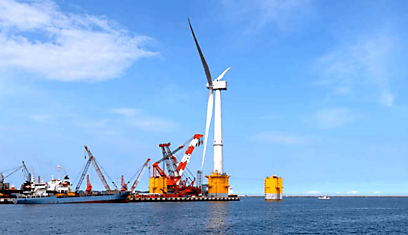 Cамый большой в мире плавучий ветряк на побережье Фукусимы