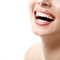 Революция в области гигиены полости рта! Всего 12 секунд, и зубы сверкают.