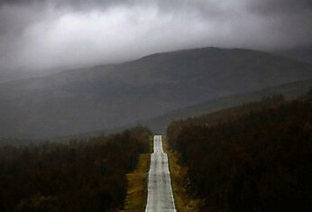 Северное сияние в Норвегии —  удивительные работы   фотографа  Yannis Behrakis