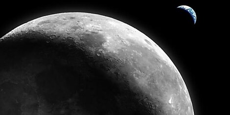 Фотография обратной стороны Луны