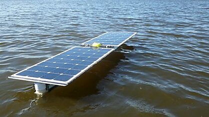 Беспилотная лодка Seacharger на солнечных батареях