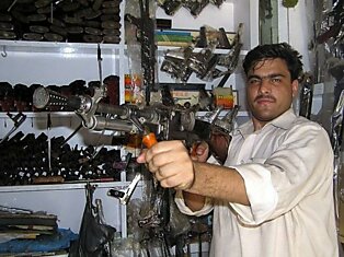 Пакистанская оружейная мастерская