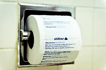 Shitter — это лента Твиттера, напечатанная на туалетной бумаге