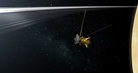 Cassini обнаружил кольцо Сатурна, состоящее из осколков бывшего спутника газового гиганта