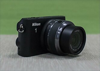 Nikon 1 S2: однокнопочная беззеркалка
