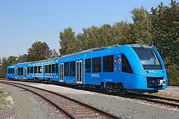 Первый в мире пассажирский поезд на водороде запустят в Германии