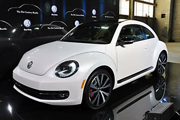 Анонс двойной премьеры Volkswagen Beetle