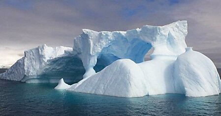 Гигантский айсберг откололся от ледника в Антарктиде! Ученые уже говорят о последствиях…