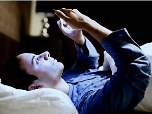 Почему НЕЛЬЗЯ спать рядом с мобильным телефоном