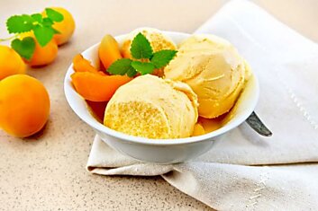 Рецепт домашнего абрикосового мороженого
