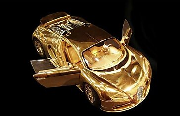 Самая дорогая игрушка — золотой Bugatti Veyron