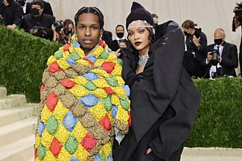 33-летняя певица Рианна и рэпер A$AP Rocky ждут первенца, поклонники радуются и умиляются новым фото