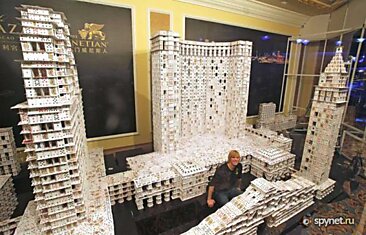 Американец построил самый большой карточный дом (10 фото + текст)