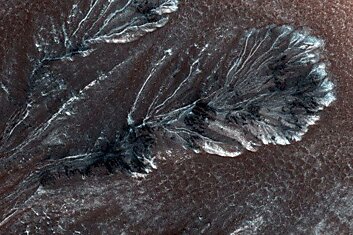 На Марсе найдены следы солёного озера
