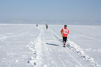 Байкальский ледовый марафон - сложнейший забег длиной в 42 км