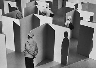 Работы Gilbert Garcin (60 фотографий)