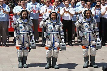 Китайская космическая программа: собственный марсоход, космическая станция к концу следующей пятилетки + тяжелая ракета-носитель