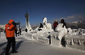 В Новороссийске и Ялте - ледяной апокалипсис (73 фото)