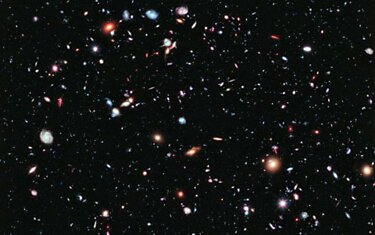 Hubble eXtreme Deep Field: небольшое путешествие длиной в 13 миллиардов световых лет
