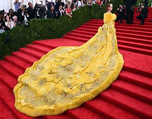 “Лучшие” Наряды Голливудских Звёзд На Красной Ковровой Дорожке Met Gala 2015