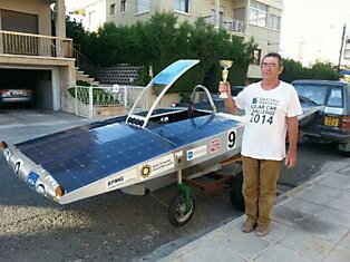 Белорусский изобретатель получил приз за свой солнцемобиль