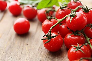 Как приготовить маринованные помидоры