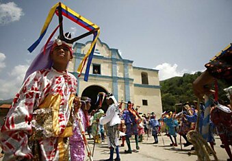 В Венесуэле танцуют с чертями и дьяволами