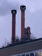 Дымовые трубы на заводе в г. Пермь