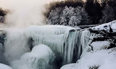 Вновь замерзший Ниагарский водопад