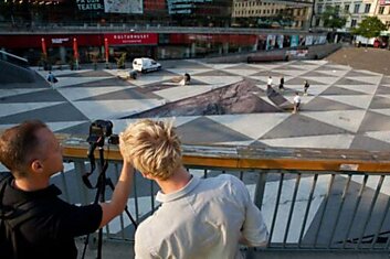 Пропасть в центре Стокгольма (15 фото)