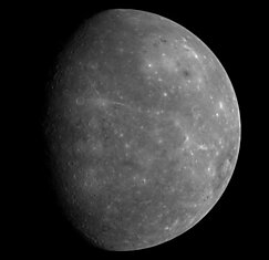 Первые фото Меркурия с космического аппарата Messenger