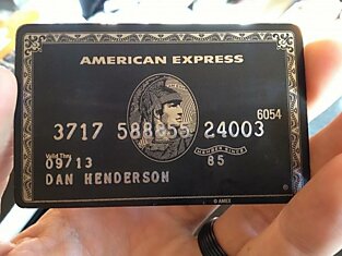 Карта American Express Centurion.... появилась в конце 90-х годов, для нужд богатого потребительского сегмента.