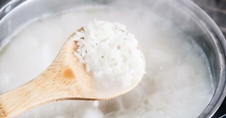 Добавив этот продукт во время варки, ты сделаешь рис на 50 % менее калорийным! Уникальный рецепт.