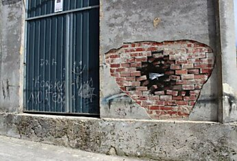 Уличное искусство испанца Pejac