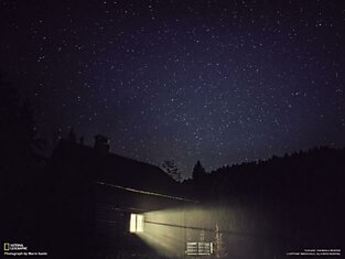 Звездное небо над деревушкой Kozji Vrh, Хорватия.