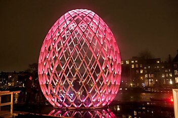 Фестиваль света в Амстердаме: LED освещение раскрасило город в волшебные цвета