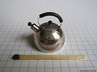 Чайник из ручки выдвижного ящика тумбочки