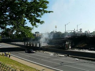 В Детройте обрушился мост