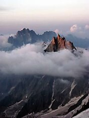 Высогорный мост Aiguille du Midi (3.842 метра)