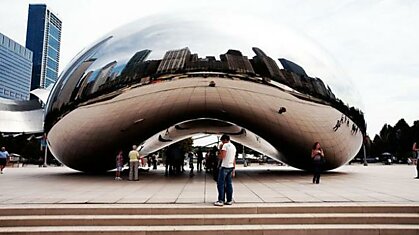 Зеркальный монумент в Чикаго (5 фото)