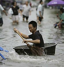 Способы передвижения по затопленному Таиланду