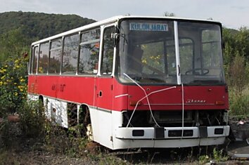 Рабочее место из кабины автобуса (12 фото)