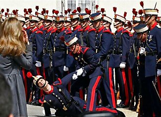 Тяготы военной службы (17 фотографий)