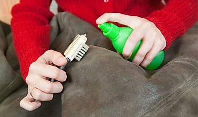 Готовься к холодам правильно: чистим дубленку в домашних условиях!