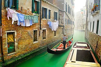 Прекрасный канал в Венеции.
